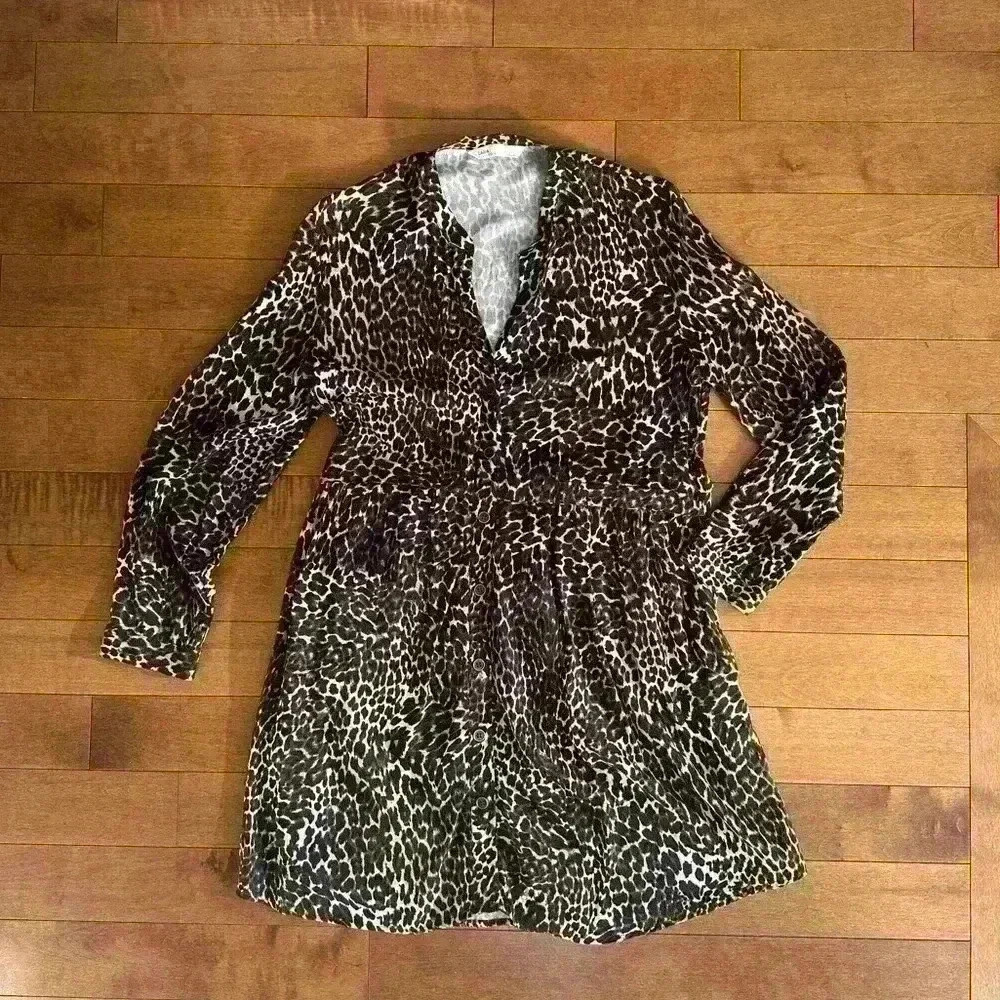 Zara | Cheetah print oversized long-sleeved dress size  small